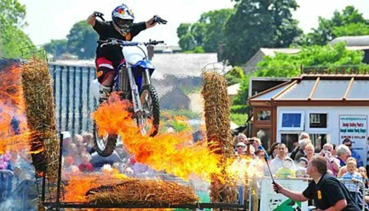 Secrets of a Fashion Daredevil