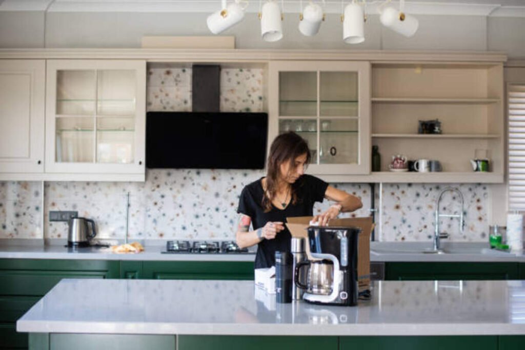 how to clean coffee maker