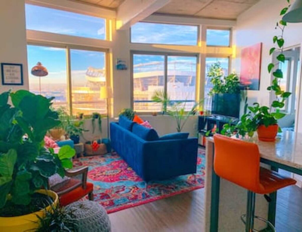 maximalist decor