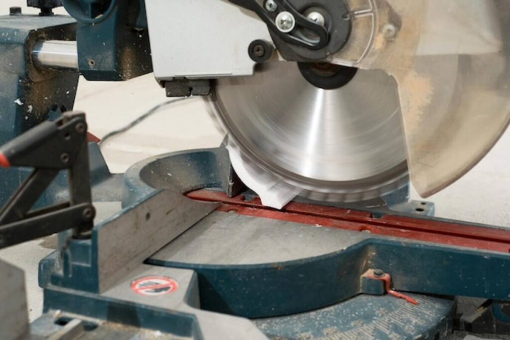 custom blade manufacturer