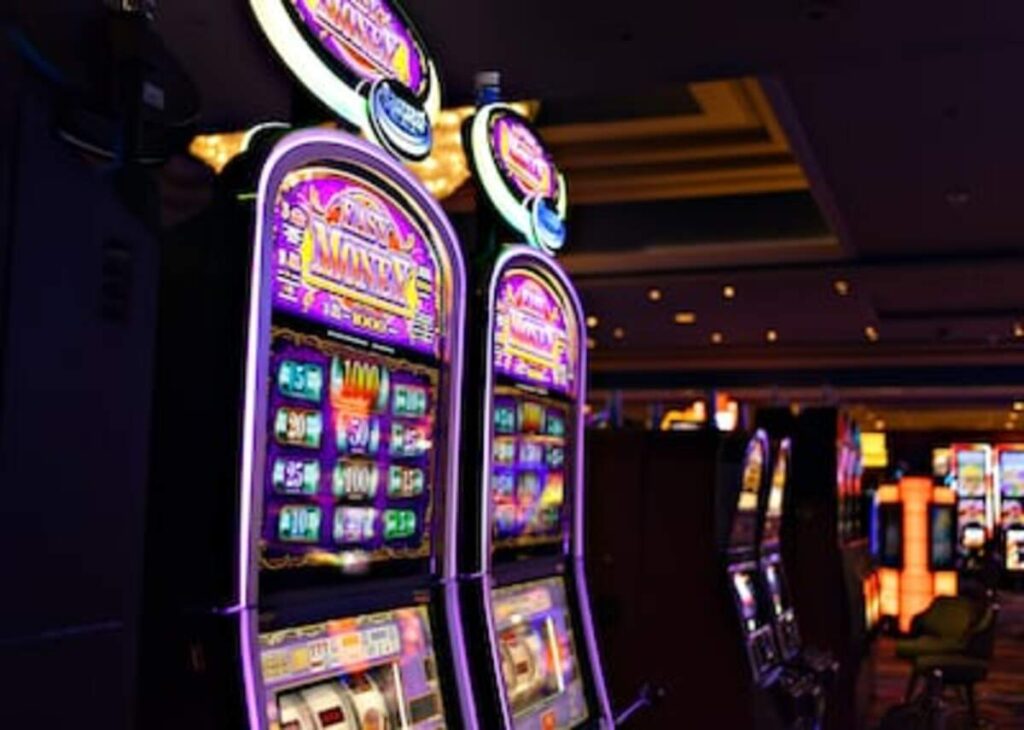 Slot 
