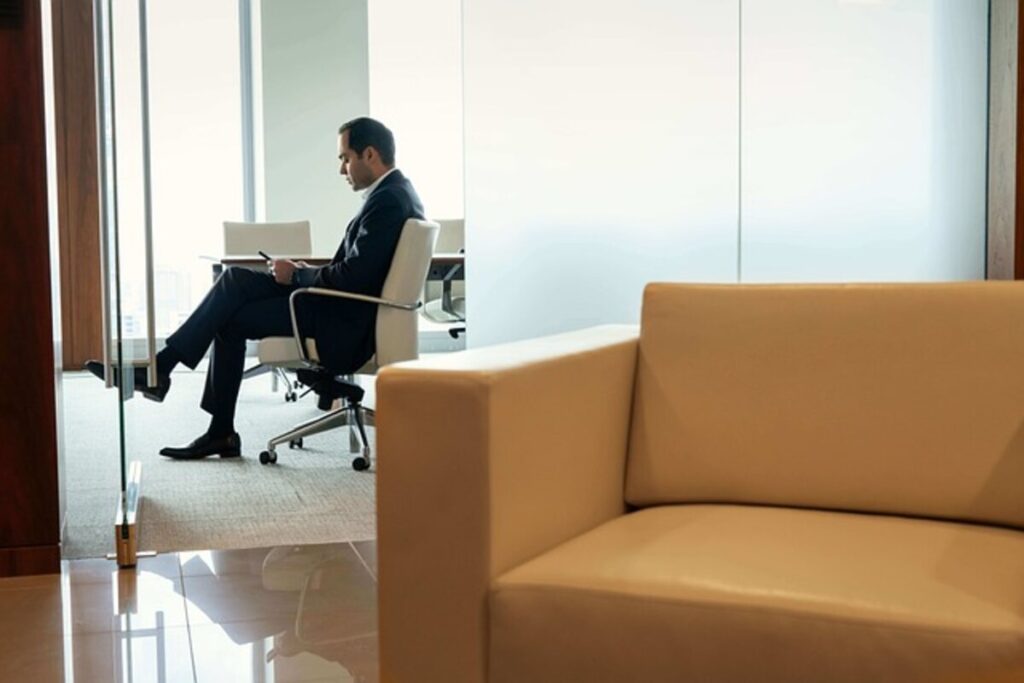 Major Features of Effective Employee Connection Tools